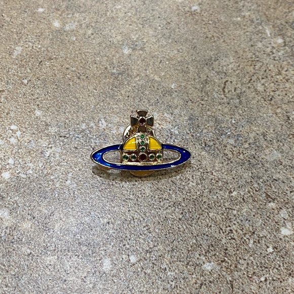 Vivienne Westwood Other - Vivienne Westwood Saturn Orb Brooch / Pin